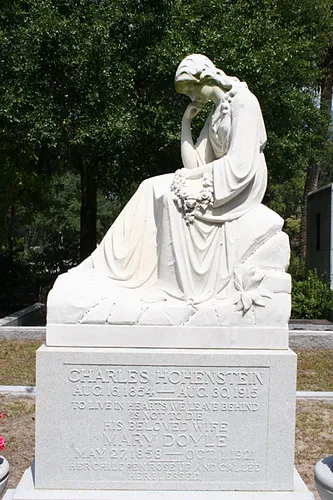 Le cimetière de Bonaventure, un des cimetières les plus ornés du monde Le cimetiere de Bonaventure un des cimetieres les plus ornes du monde 6 Le cimetiere de Bonaventure un des cimetieres les plus ornes du monde 6