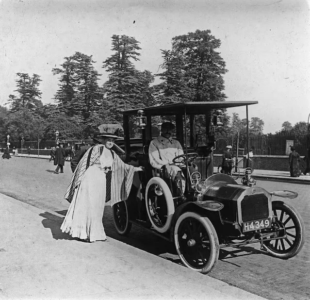 Londres en 1900 vue par un touriste russe Londres en 1900 vue par un touriste russe 3 Londres-en-1900-1909-vue-par-un-touriste-russe