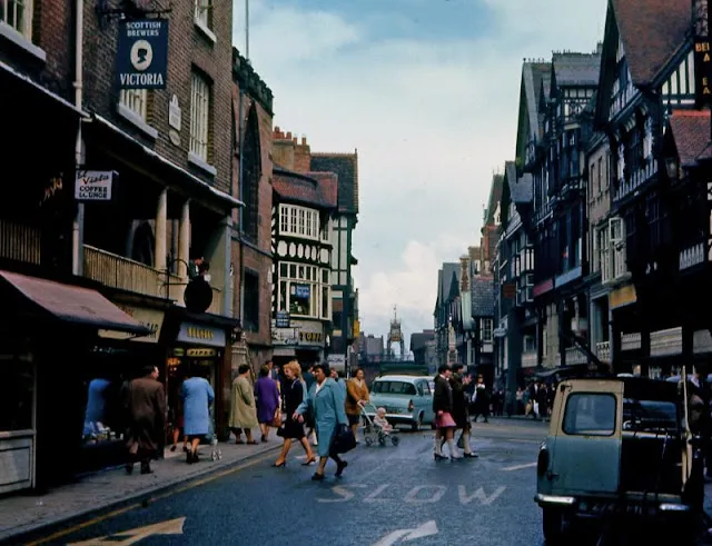 Quelques clichés de l'Europe dans les années 60 Quelques cliches de l Europe dans les annees 60 7 angleterre chester Quelques-cliches-de-l-Europe-dans-les-annees-60-7-angleterre-chester.