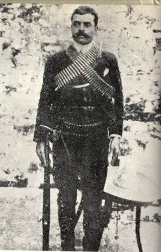 Quelques portraits du révolutionnaire mexicain Emiliano Zapata, le tigre du sud Quelques portraits du revolutionnaire mexicain Emiliano Zapata le tigre du sud el caudillo 2 Quelques-portraits-du-revolutionnaire-mexicain-Emiliano-Zapata-le-tigre-du-sud-el-caudillo