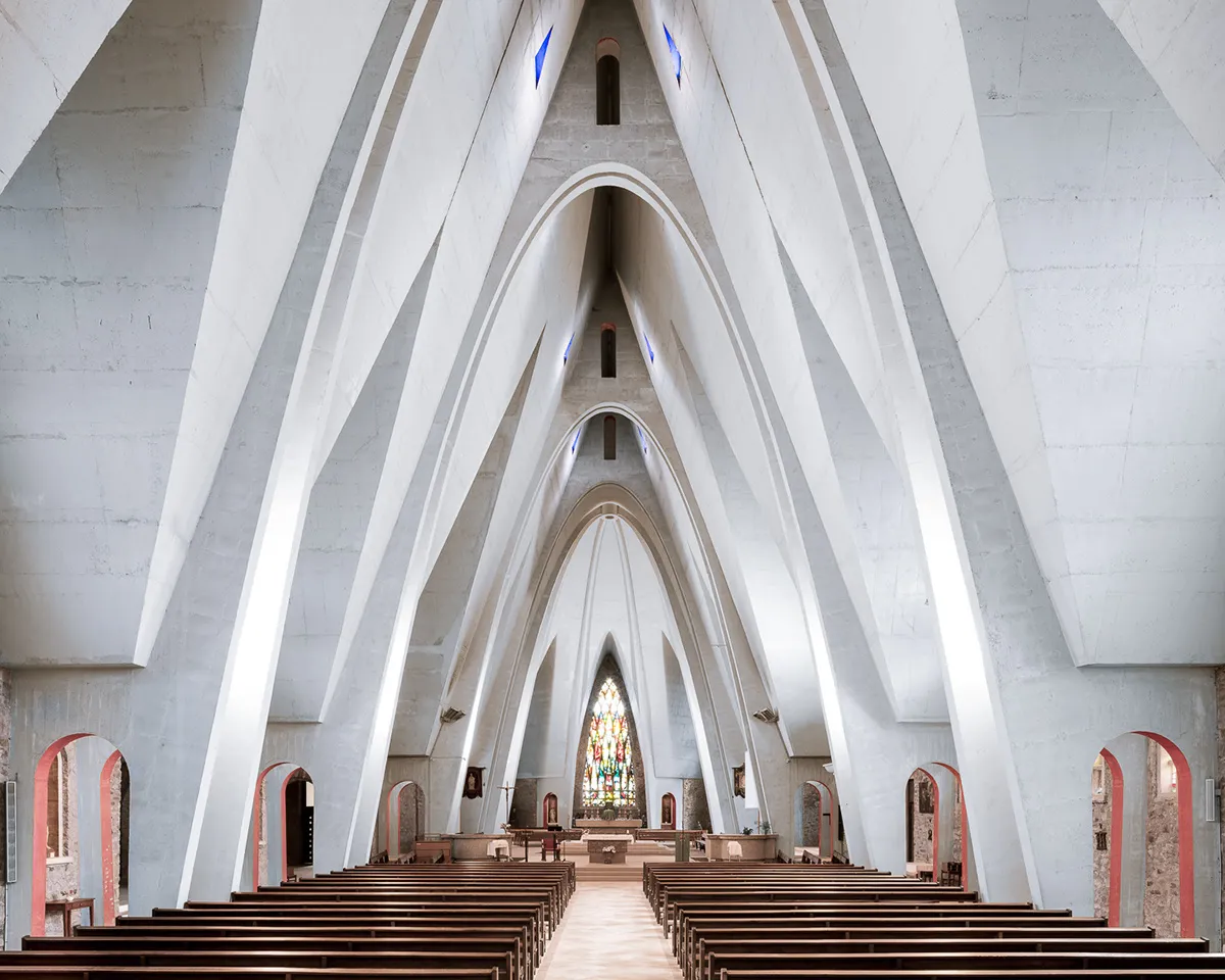 Sacred Spaces - des intérieurs d'églises modernes par Thibaud Poirier Sacred Spaces des interieurs d eglises modernes par Thibaud Poirier 15 france Sacred-Spaces-des-interieurs-d-eglises-modernes-par-Thibaud-Poirier-15-france