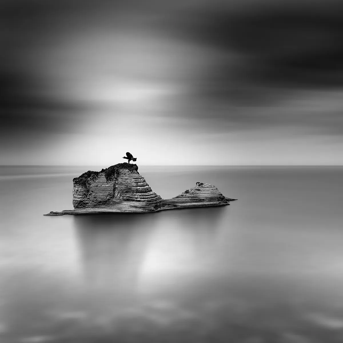 Zen - méditation et yoga en nature par George Digalakis Zen meditation et yoga en nature par George Digalakis 10 Zen-meditation-et-yoga-en-nature-par-George-Digalakis