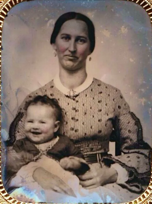 32 daguerréotypes de mamans avec leurs enfants au milieu du 19eme siècle 32 daguerreotypes de mamans avec leurs enfants au milieu du 19eme siecle 10 32 daguerreotypes de mamans avec leurs enfants au milieu du 19eme siecle 10