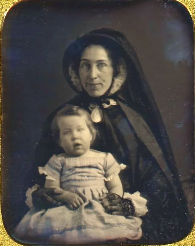 32 daguerréotypes de mamans avec leurs enfants au milieu du 19eme siècle 32 daguerreotypes de mamans avec leurs enfants au milieu du 19eme siecle 25 32 daguerreotypes de mamans avec leurs enfants au milieu du 19eme siecle 25