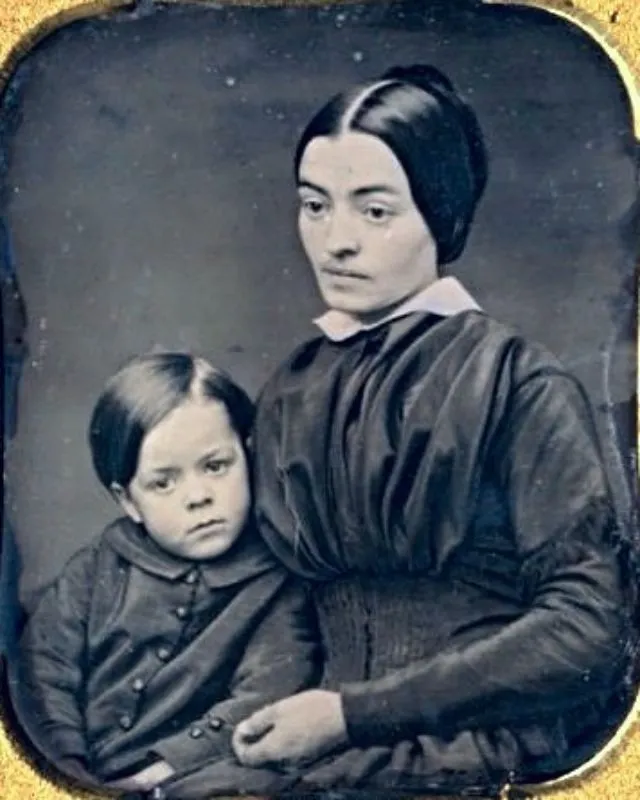 32 daguerréotypes de mamans avec leurs enfants au milieu du 19eme siècle 32 daguerreotypes de mamans avec leurs enfants au milieu du 19eme siecle 26 32 daguerreotypes de mamans avec leurs enfants au milieu du 19eme siecle 26