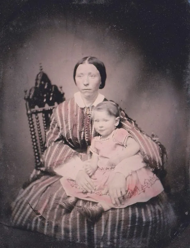 32 daguerréotypes de mamans avec leurs enfants au milieu du 19eme siècle 32 daguerreotypes de mamans avec leurs enfants au milieu du 19eme siecle 27 32 daguerreotypes de mamans avec leurs enfants au milieu du 19eme siecle 27