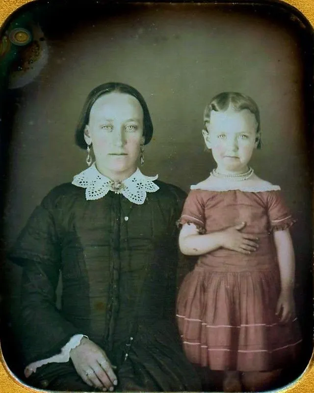 32 daguerréotypes de mamans avec leurs enfants au milieu du 19eme siècle 32 daguerreotypes de mamans avec leurs enfants au milieu du 19eme siecle 28 32 daguerreotypes de mamans avec leurs enfants au milieu du 19eme siecle 28