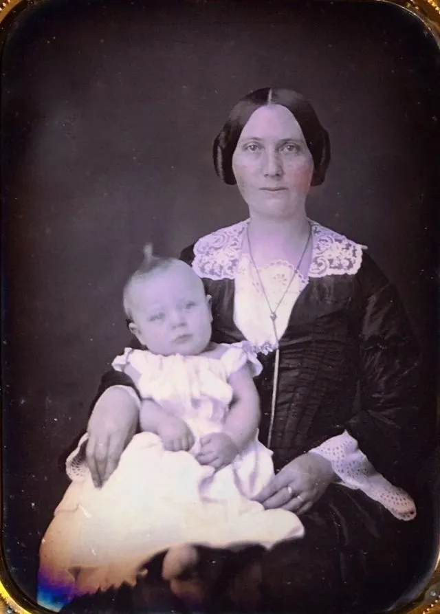 32 daguerréotypes de mamans avec leurs enfants au milieu du 19eme siècle 32 daguerreotypes de mamans avec leurs enfants au milieu du 19eme siecle 29 32 daguerreotypes de mamans avec leurs enfants au milieu du 19eme siecle 29