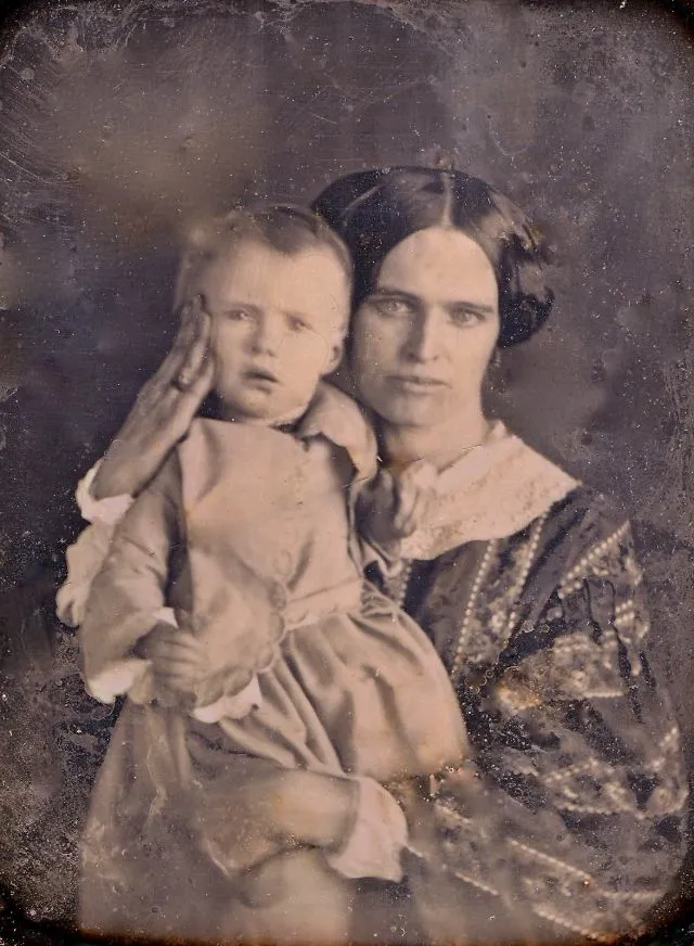 32 daguerréotypes de mamans avec leurs enfants au milieu du 19eme siècle 32 daguerreotypes de mamans avec leurs enfants au milieu du 19eme siecle 7 32 daguerreotypes de mamans avec leurs enfants au milieu du 19eme siecle 7