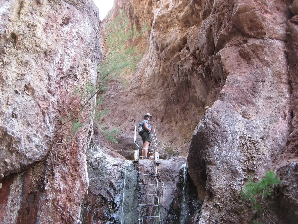 Emerald Cove, la crique émeraude, et les sources d'eau chaude de l'Arizona Emerald Cove la crique emeraude et les sources d eau chaude de l Arizona 3 Emerald Cove la crique emeraude et les sources d eau chaude de l Arizona 3