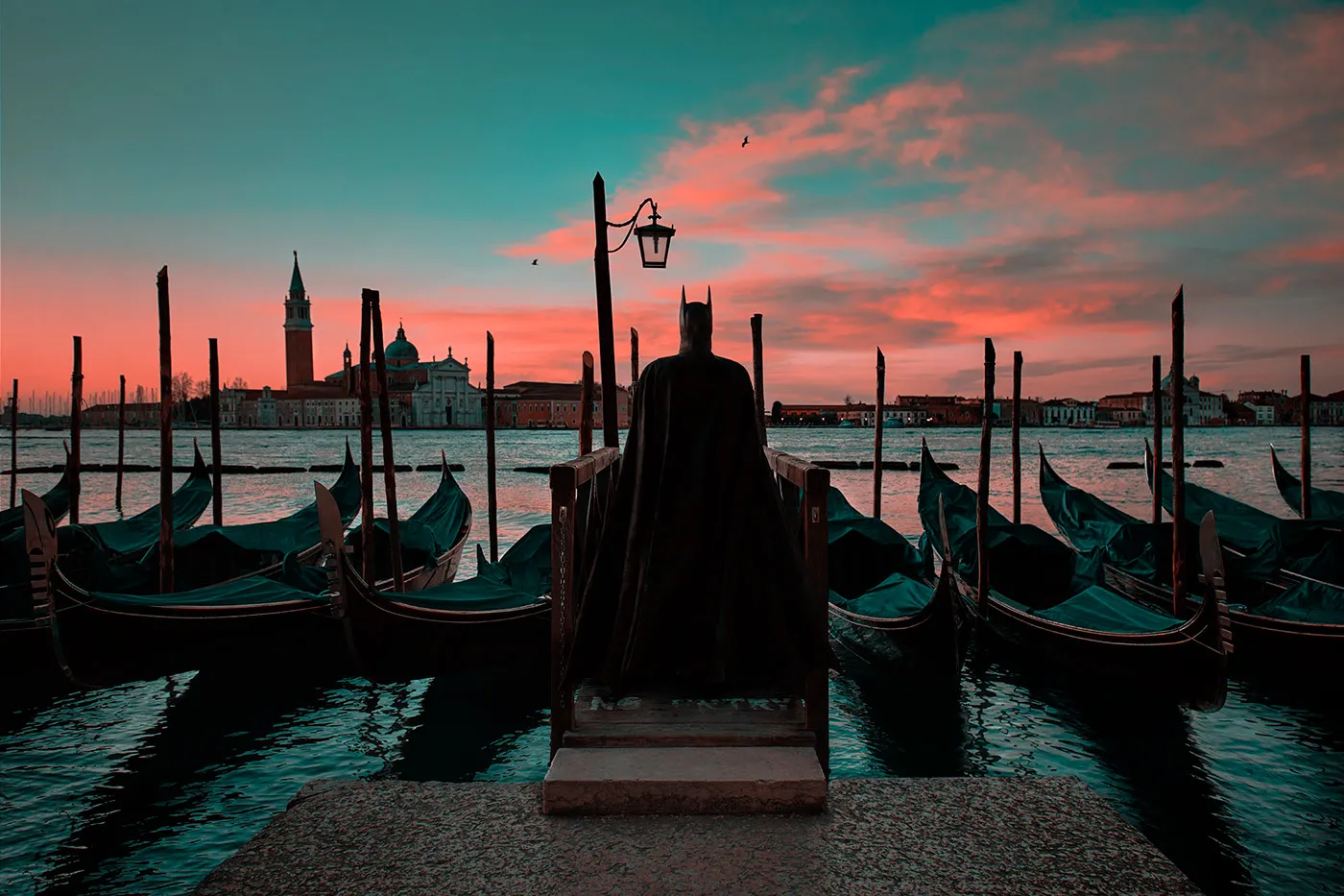 La triste oisiveté du quotidien de Batman La triste oisivete du quotidien de Batman vie reelle parodie 6 La-triste-oisivete-du-quotidien-de-Batman-vie-reelle-parodie