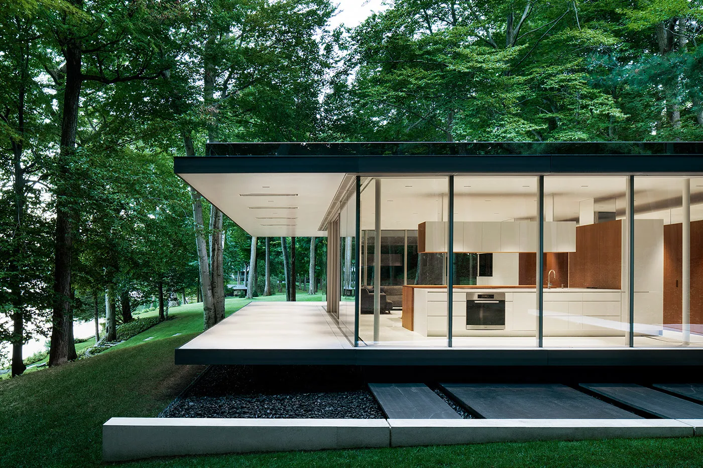 Le pavillon du lac, magnifique petite maison au bord d'un lac du Québec Le pavillon du lac magnifique petite maison au bord d un lac du Quebec 4 Le pavillon du lac magnifique petite maison au bord d un lac du Quebec 4