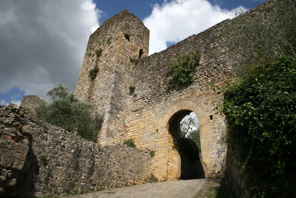 Monteriggioni - magnifique village fortifié de Toscane Monteriggioni magnifique village fortifie de Toscane 3 Monteriggioni magnifique village fortifie de Toscane 3