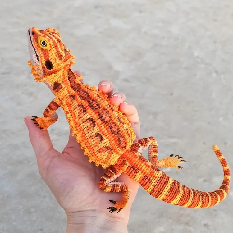 Réaliser un petit dragon barbu au crochet Realiser un petit dragon barbu au crochet 3 Realiser un petit dragon barbu au crochet 3