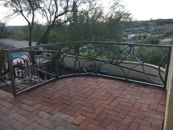 Recyclage: une barrière en cadres de vélo et autres Recyclage une barriere en cadres de velo et autres 2 Recyclage-une-barriere-en-cadres-de-velo-et-autres