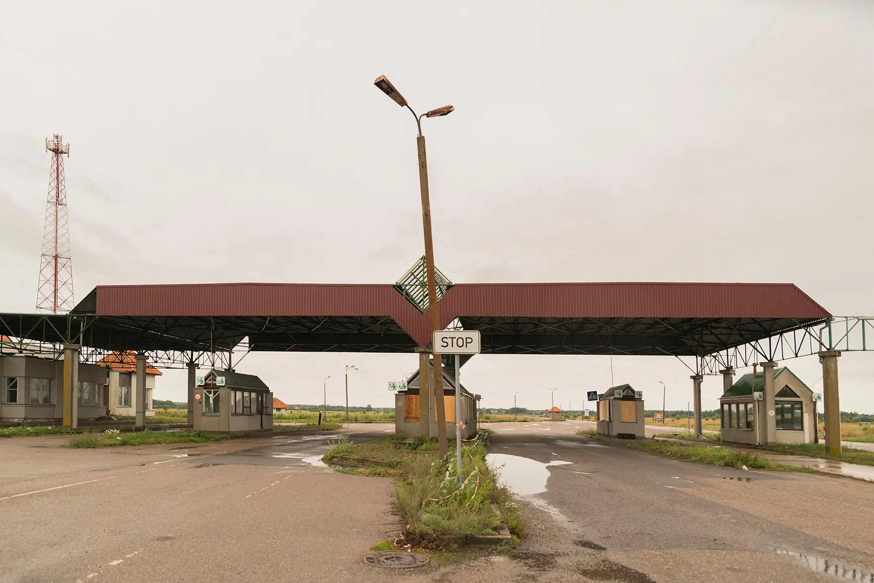 Schengen - des postes frontières abandonnés de Shengen par Andrés Gallardo Albajar Schengen des postes frontieres abandonnes de Shengen par Andres Gallardo Albajar 11 Schengen des postes frontieres abandonnes de Shengen par Andres Gallardo Albajar 11