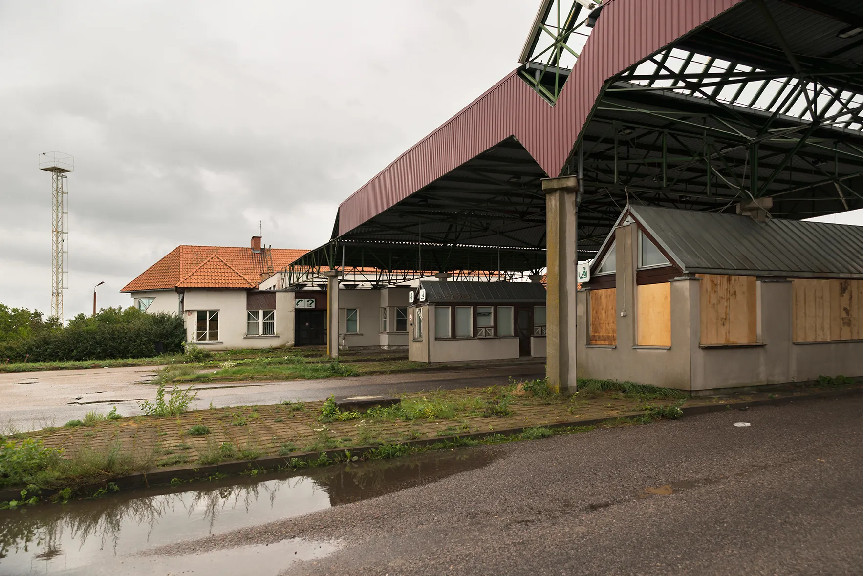 Schengen - des postes frontières abandonnés de Shengen par Andrés Gallardo Albajar Schengen des postes frontieres abandonnes de Shengen par Andres Gallardo Albajar 3 Schengen des postes frontieres abandonnes de Shengen par Andres Gallardo Albajar 3