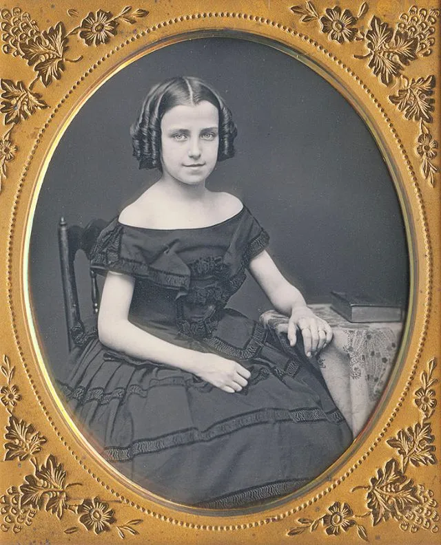 30 portraits de personnes souriantes, rares au 19eme siècle 30 portraits de personnes souriantes rares au 19eme siecle daguerreotype 15 30-portraits-de-personnes-souriantes-rares-au-19eme-siecle-daguerreotype