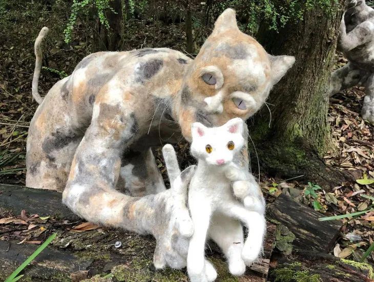 Catmen - des sculptures en poils de chat Catmen des sculptures en poils de chat catman 7 Catmen-des-sculptures-en-poils-de-chat-catman