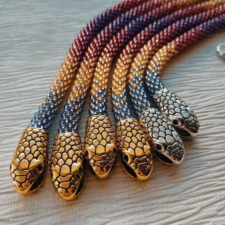 Des bijoux en forme de serpent Des bijoux en forme de serpent collier bracelet 10 Des-bijoux-en-forme-de-serpent-collier-bracelet