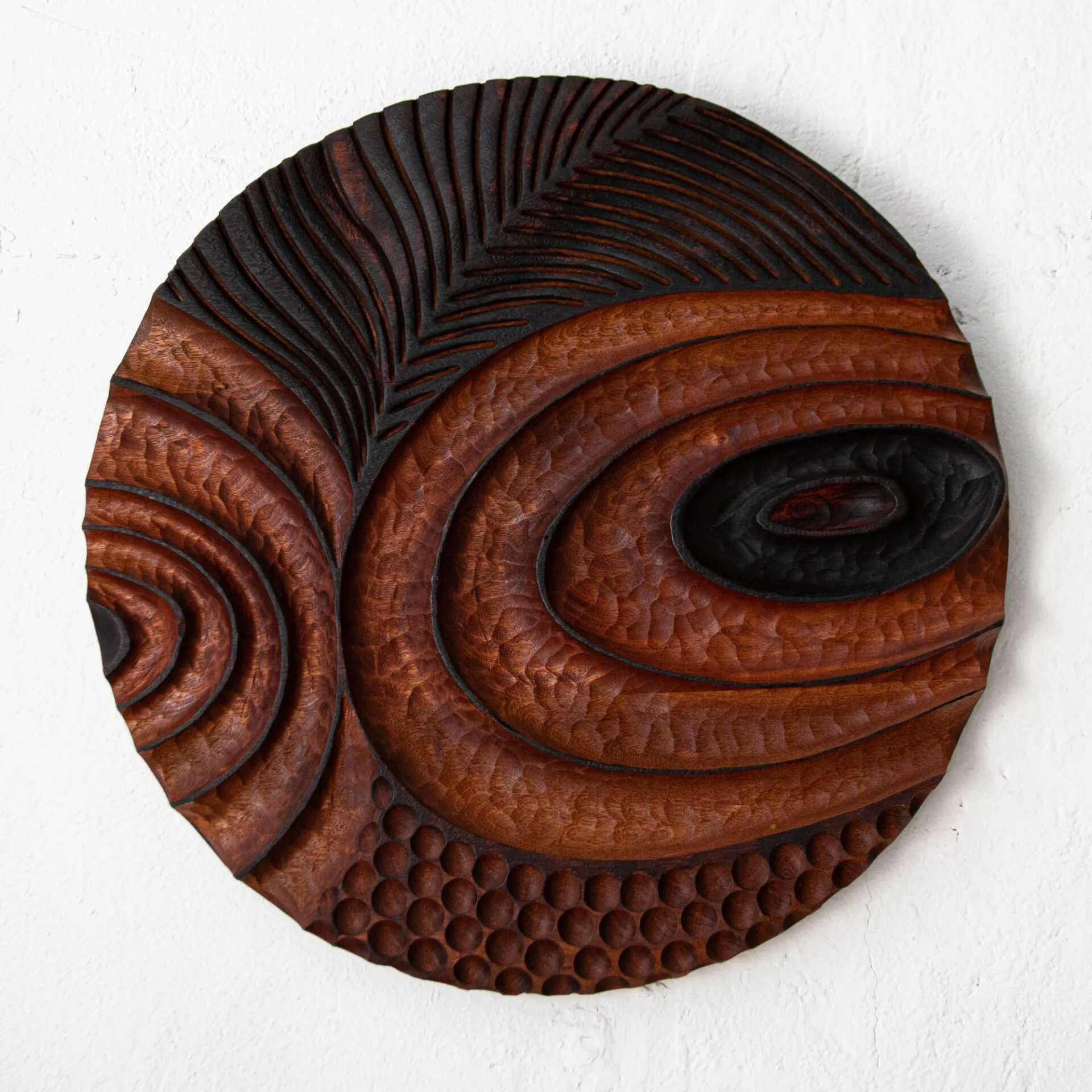 Des sculptures en acajou carbonisé par John Beadle Des sculptures en acajou carbonise par John Beadle 4 Des sculptures en acajou carbonise par John Beadle 4