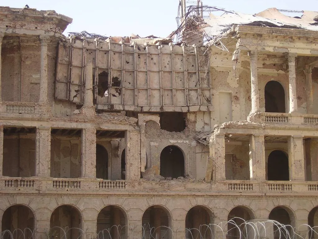 Les ruines du palais Tajbeg et du palais Darulaman , le Versailles d'Afghanistan Les ruines du palais Tajbeg et du palais Darulaman le Versailles d Afghanistan 14 Les ruines du palais Tajbeg et du palais Darulaman le Versailles d Afghanistan 14