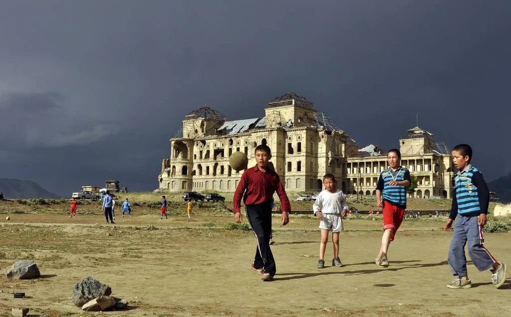 Les ruines du palais Tajbeg et du palais Darulaman , le Versailles d'Afghanistan Les ruines du palais Tajbeg et du palais Darulaman le Versailles d Afghanistan 19 Les ruines du palais Tajbeg et du palais Darulaman le Versailles d Afghanistan 19