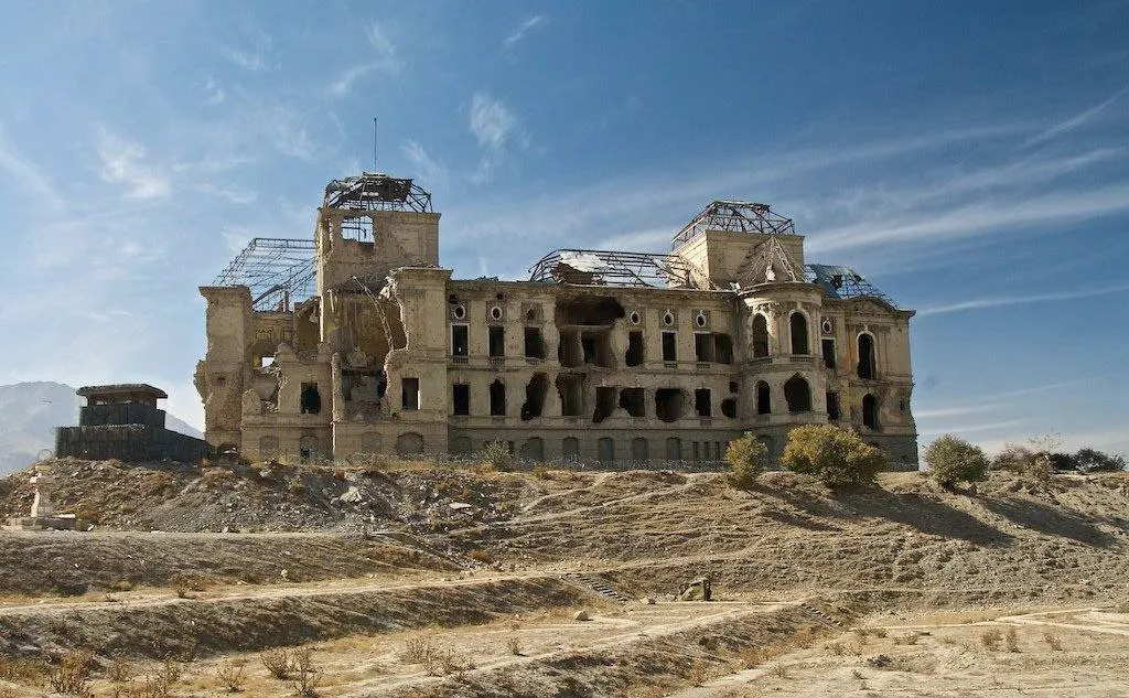 Les ruines du palais Tajbeg et du palais Darulaman , le Versailles d'Afghanistan Les ruines du palais Tajbeg et du palais Darulaman le Versailles d Afghanistan 22 Les ruines du palais Tajbeg et du palais Darulaman le Versailles d Afghanistan 22