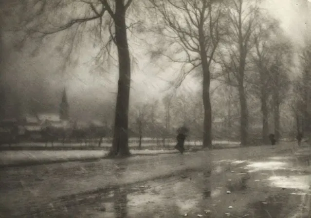 Les splendides photographies atmosphériques du pictoraliste Léonard Misonne Les splendides photographies atmospheriques du pictoraliste Leonard Misonne pictorialisme impressionnisme flou 20 Les-splendides-photographies-atmospheriques-du-pictoraliste-Leonard-Misonne-pictorialisme-impressionnisme-flou