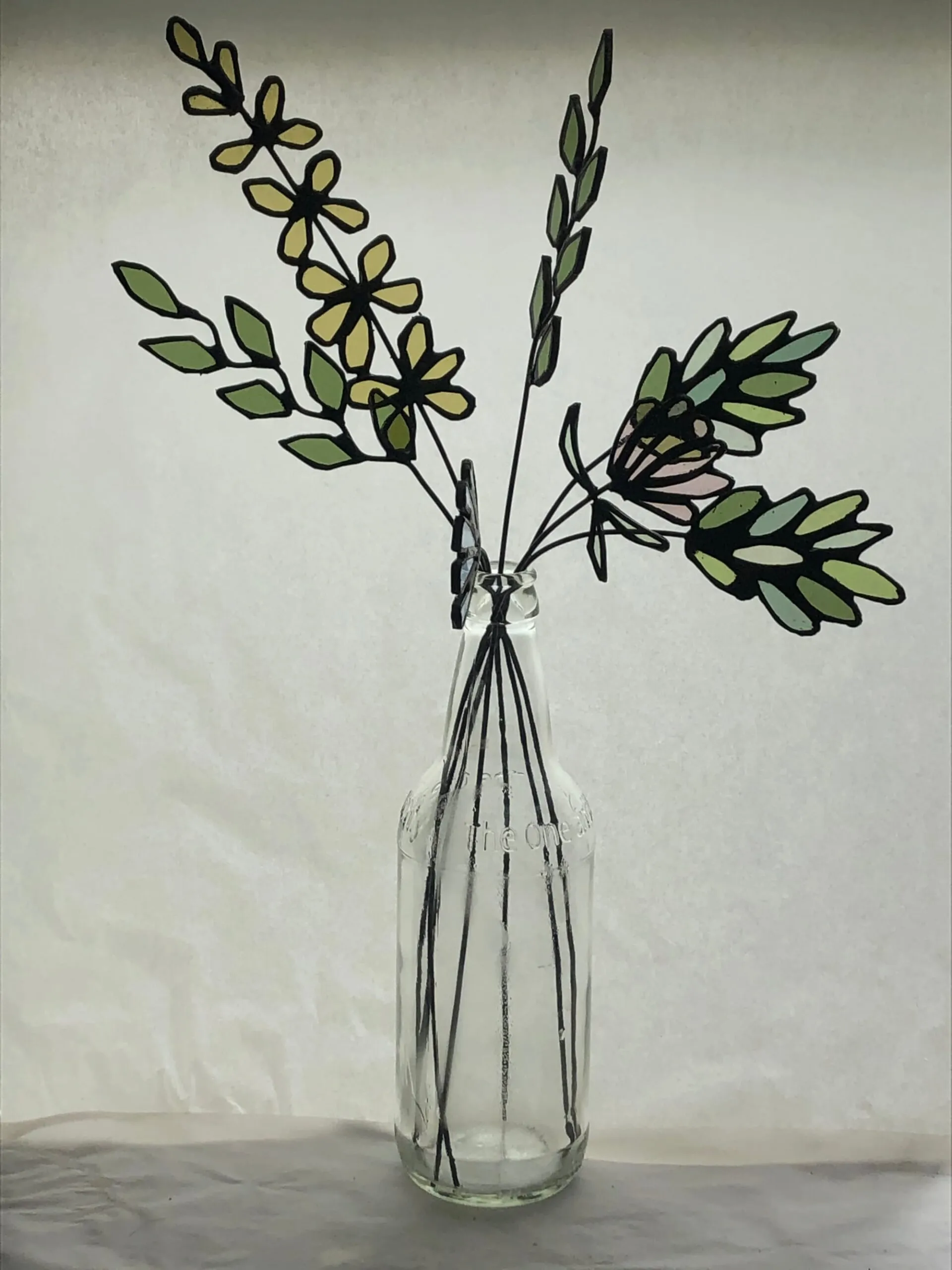 Des bouquets de fleurs en vitraux colorés des bouquets de fleurs en vitraux colores par Samantha Yates 5 des-bouquets-de-fleurs-en-vitraux-colores-par-Samantha-Yates