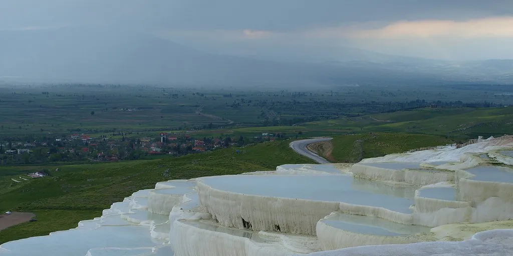L'incroyable paysage de Pamukkale, perle de la Turquie l incroyable paysage de Pamukkale perle de la Turquie chateau de coton 5 l-incroyable-paysage-de-Pamukkale-perle-de-la-Turquie-chateau-de-coton-5