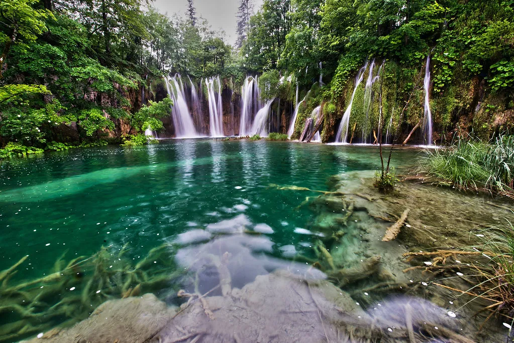 Le merveilleux parc national des lacs de Plitvice, joyau de Croatie le merveilleux parc national des lacs de Plitvice joyau de Croatie cascades 5 le-merveilleux-parc-national-des-lacs-de-Plitvice-joyau-de-Croatie-cascades-5