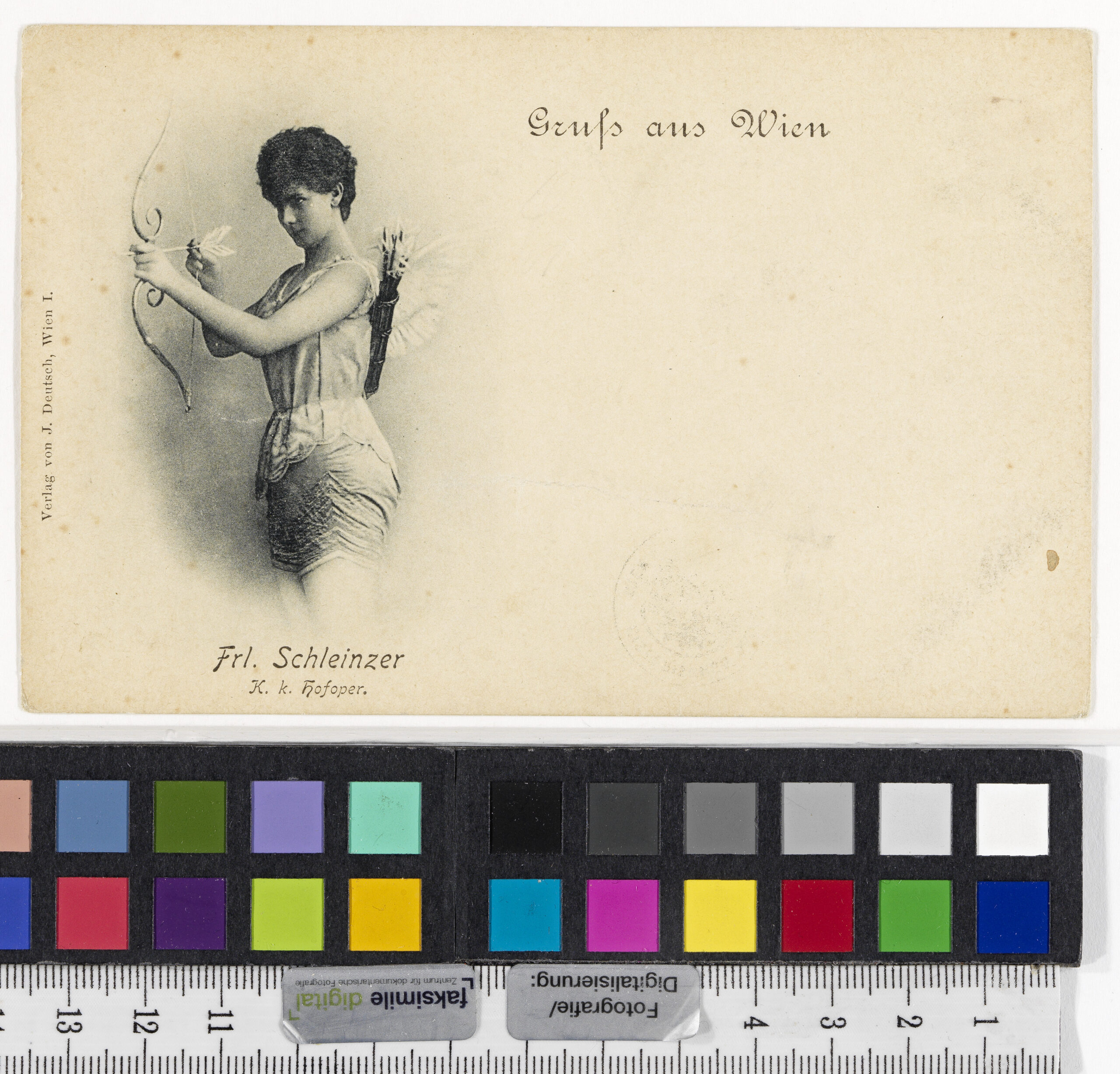 Marie Schleinzer dans le ballet Amor auf Reisen à Vienne en 1895 Marie Schleinzer dans le ballet Amor auf Reisen à Vienne en 1895