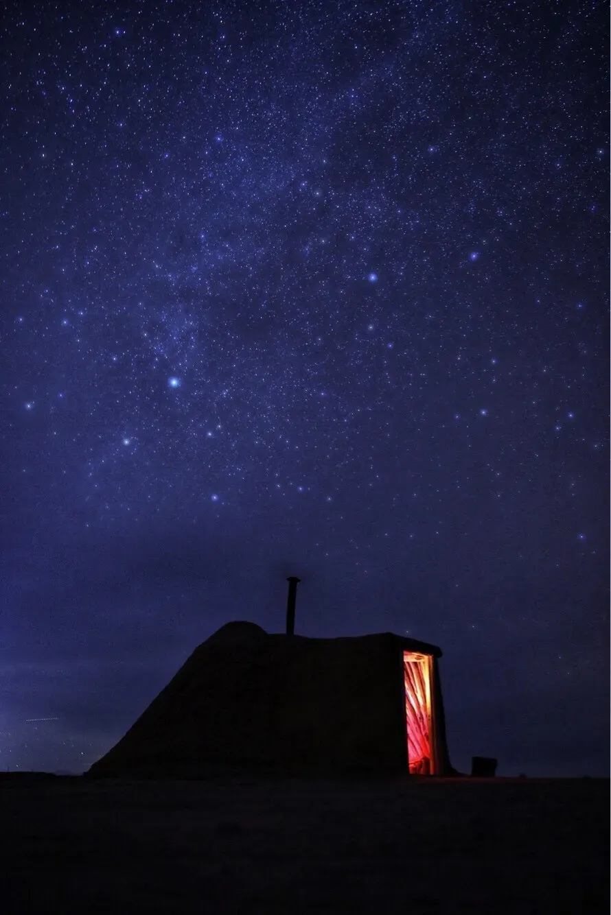 Dormir dans un vrai hogan Navajo dans le désert de l'Arizona Dormir dans un vrai hogan Navajo dans le desert de l Arizona 5 Dormir-dans-un-vrai-hogan-Navajo-dans-le-desert-de-l-Arizona