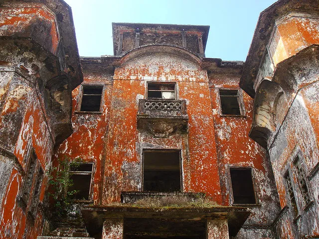 La station de Bokor, ville abandonnée du Cambodge La station de Bokor ville abandonnee du Cambodge station climatique 6 La-station-de-Bokor-ville-abandonnee-du-Cambodge-station-climatique-6
