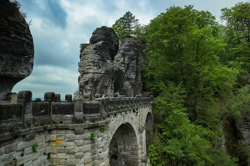 Le magnifique pont de Bastei Le magnifique pont de Bastei bastion dresde elbe suisse saxonne allemagne 6 Le-magnifique-pont-de-Bastei-bastion-dresde-elbe-suisse-saxonne-allemagne-6