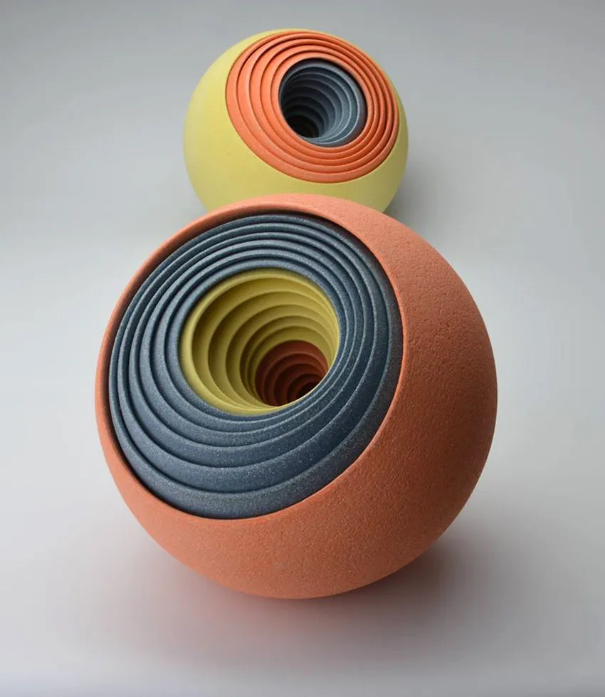 Les pots concentriques hypnotisants de Matthew Chambers Les pots concentriques hypnotisants de Matthew Chambers 11 Les pots concentriques hypnotisants de Matthew Chambers 11