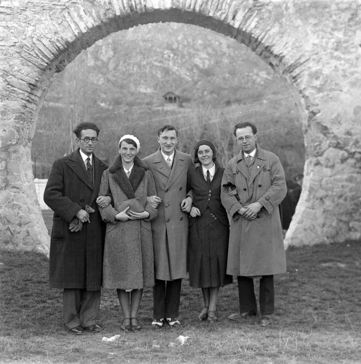 Quelques clichés vintage de la vie en Hongrie en 1920 Quelques cliches vintage de la vie en Hongrie en 1920 31 amis Quelques-cliches-vintage-de-la-vie-en-Hongrie-en-1920-31-amis