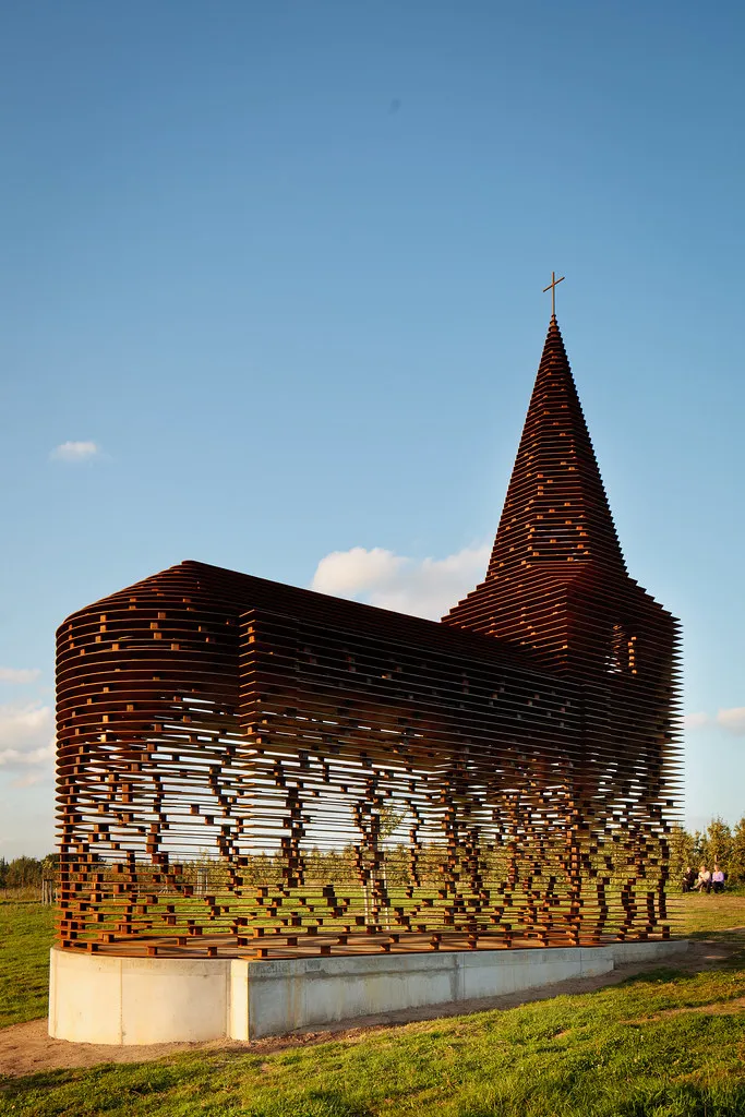 Reading Between the Lines - l' église semi-transparente de Looz Reading Between the Lines l eglise semi transparente de Looz borgloon belgique 7 Reading Between the Lines l eglise semi transparente de Looz borgloon belgique 7