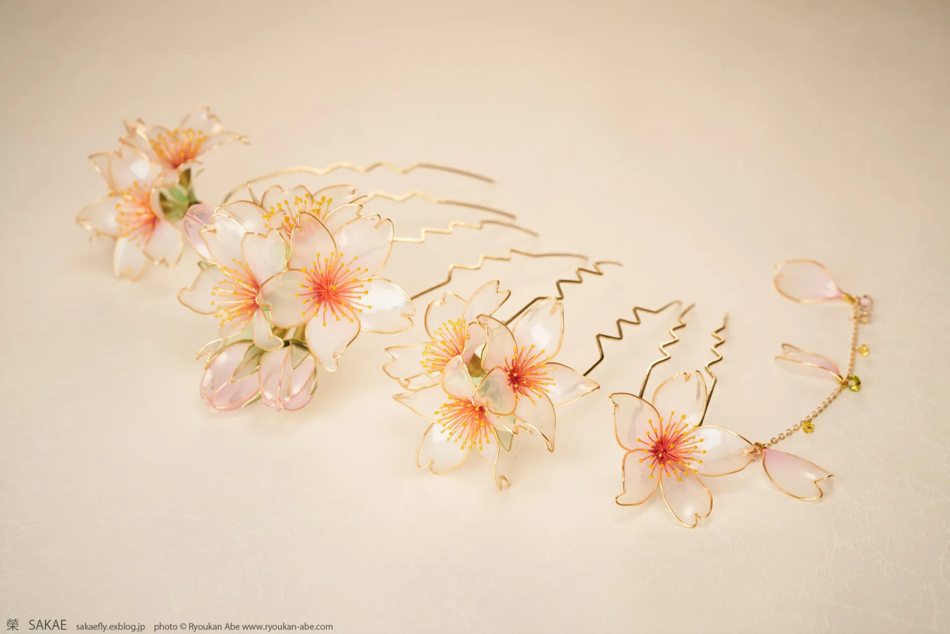 Kanzashi - des fleurs de résine et de fil de fer en épingle à cheveux kanzashi des fleurs de resine et de fil de fer en epingle a cheveux sakae 8 kanzashi-des-fleurs-de-resine-et-de-fil-de-fer-en-epingle-a-cheveux-sakae