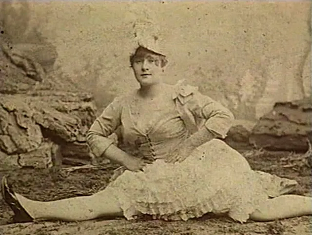 18 portraits de Louise Weber, La Goulue, reine de Montmartre au 19ème siècle 18 portraits de Louise Weber La Goulue reine de Montmartre au 19eme siecle moulin rouge 1 18-portraits-de-Louise-Weber-La-Goulue-reine-de-Montmartre-au-19eme-siecle-moulin-rouge