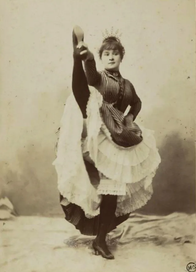 18 portraits de Louise Weber, La Goulue, reine de Montmartre au 19ème siècle 18 portraits de Louise Weber La Goulue reine de Montmartre au 19eme siecle moulin rouge 10 18-portraits-de-Louise-Weber-La-Goulue-reine-de-Montmartre-au-19eme-siecle-moulin-rouge