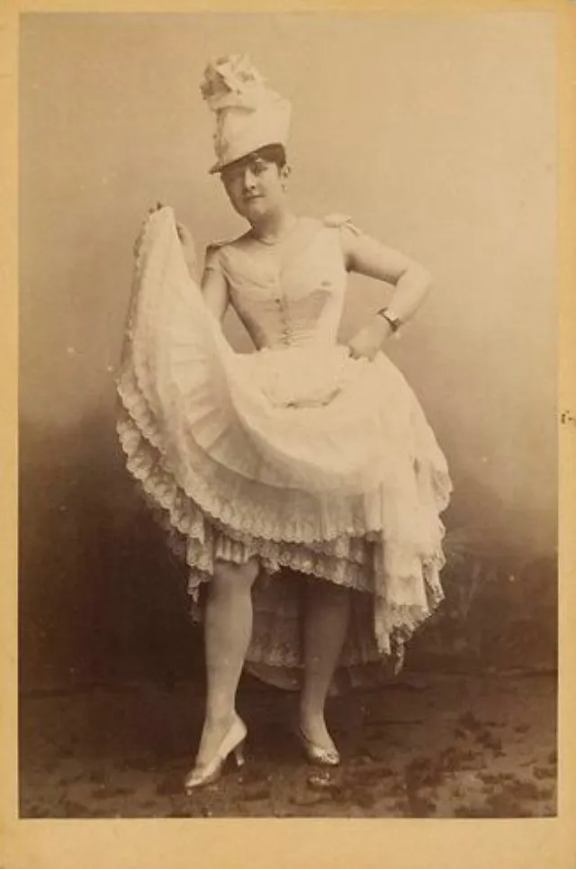 18 portraits de Louise Weber, La Goulue, reine de Montmartre au 19ème siècle 18 portraits de Louise Weber La Goulue reine de Montmartre au 19eme siecle moulin rouge 12 18-portraits-de-Louise-Weber-La-Goulue-reine-de-Montmartre-au-19eme-siecle-moulin-rouge