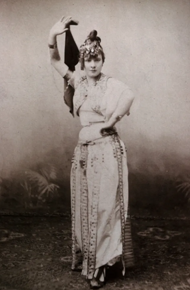 18 portraits de Louise Weber, La Goulue, reine de Montmartre au 19ème siècle 18 portraits de Louise Weber La Goulue reine de Montmartre au 19eme siecle moulin rouge 6 18-portraits-de-Louise-Weber-La-Goulue-reine-de-Montmartre-au-19eme-siecle-moulin-rouge