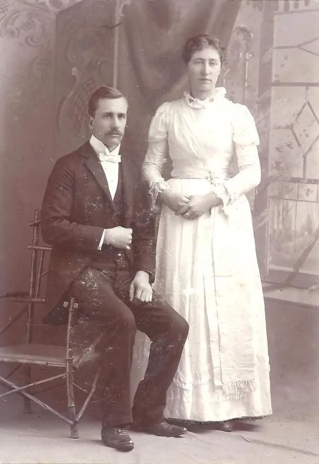 35 couples lors de leur mariage à l'époque victorienne 35 couples lors de leur mariage l epoque victorienne 19eme siecle 20 35-couples-lors-de-leur-mariage-l-epoque-victorienne-19eme-siecle