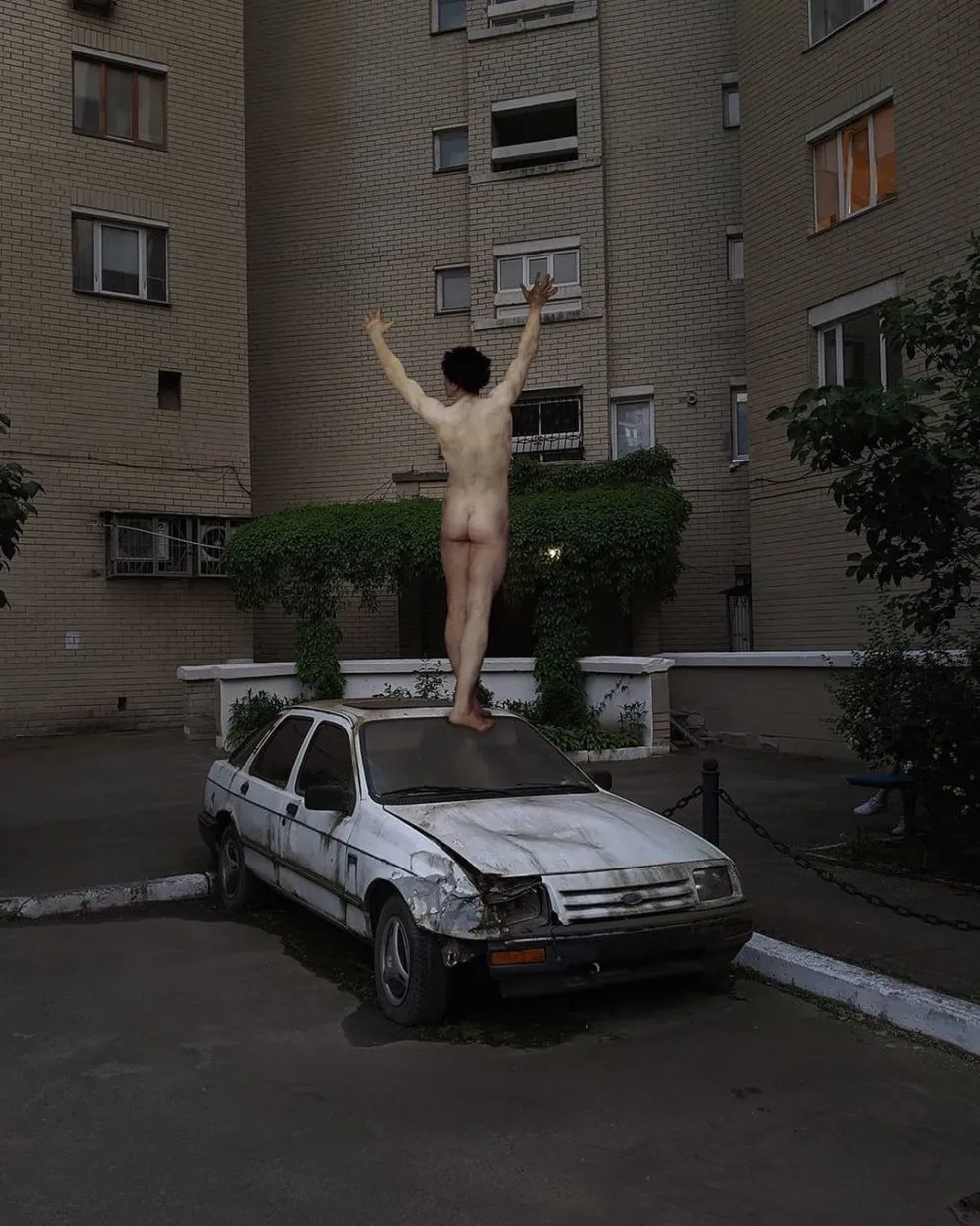 De nouvelles insertions de peintures classiques dans la vie moderne Des nouvelles insertions de peintures classiques dans la vie moderne alexey Kondakov 17 Des-nouvelles-insertions-de-peintures-classiques-dans-la-vie-moderne-alexey-Kondakov