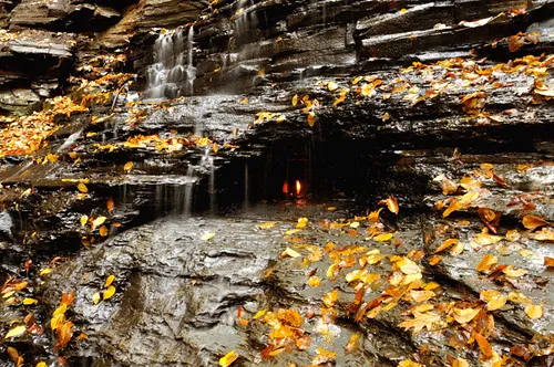 Eternal Flame Falls - la cascade de la flamme éternelle Eternal Flame Falls la cascade de la flamme eternelle new york 3 Eternal-Flame-Falls-la-cascade-de-la-flamme-eternelle-new-york-3