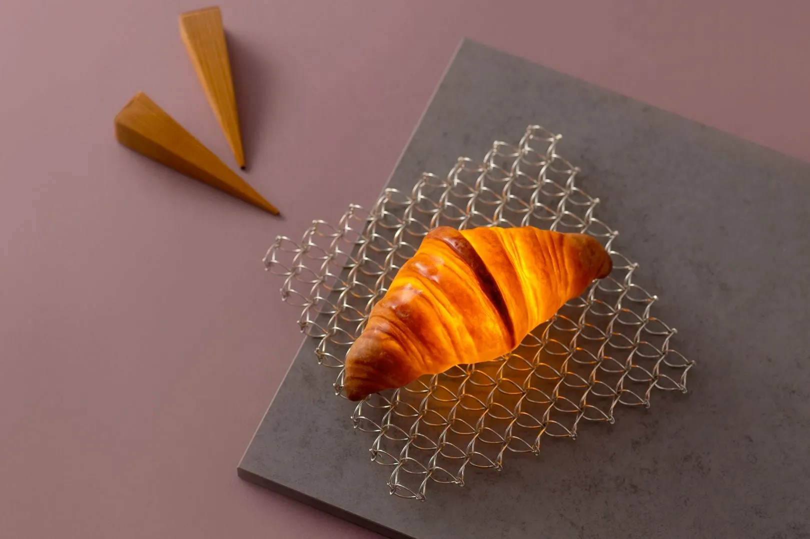 Le recyclage de viennoiseries et de pains en lampes Le recyclage de viennoiseries et de pains en lampes yukiko morita pampshade 9 Le-recyclage-de-viennoiseries-et-de-pains-en-lampes-yukiko-morita-pampshade