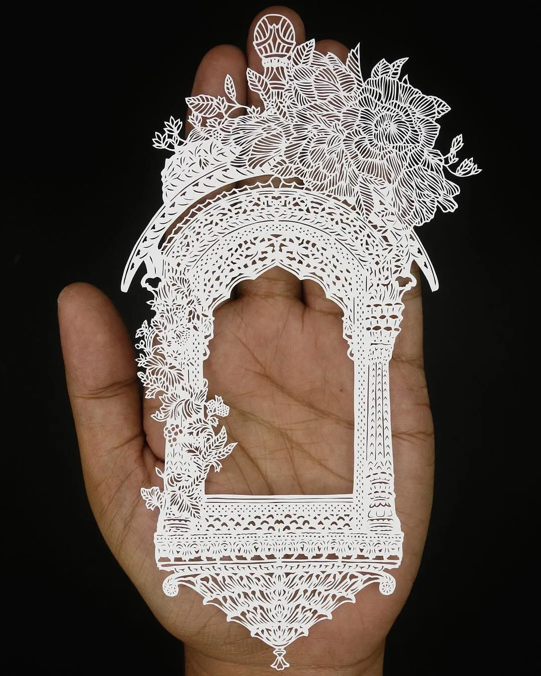Les délicates sculptures de papier découpé de Parth Kothekar Les delicates sculptures de papier decoupe de Parth Kothekar 20 Les-delicates-sculptures-de-papier-decoupe-de-Parth-Kothekar