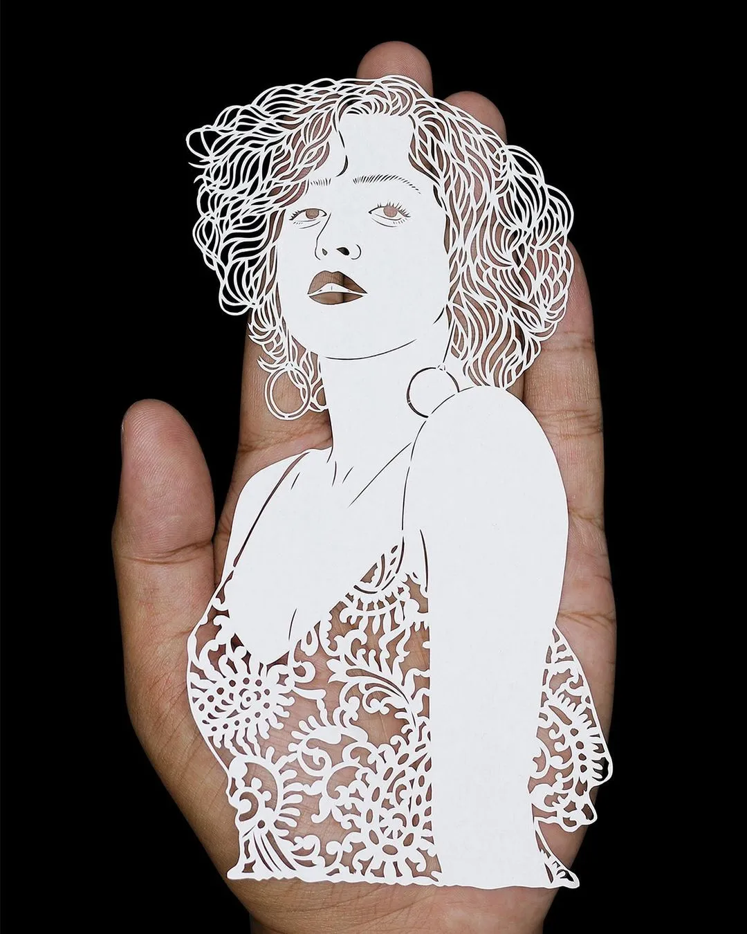 Les délicates sculptures de papier découpé de Parth Kothekar Les delicates sculptures de papier decoupe de Parth Kothekar 43 Les-delicates-sculptures-de-papier-decoupe-de-Parth-Kothekar